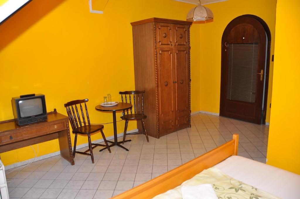 Hotel Palota Boedapest Kamer foto