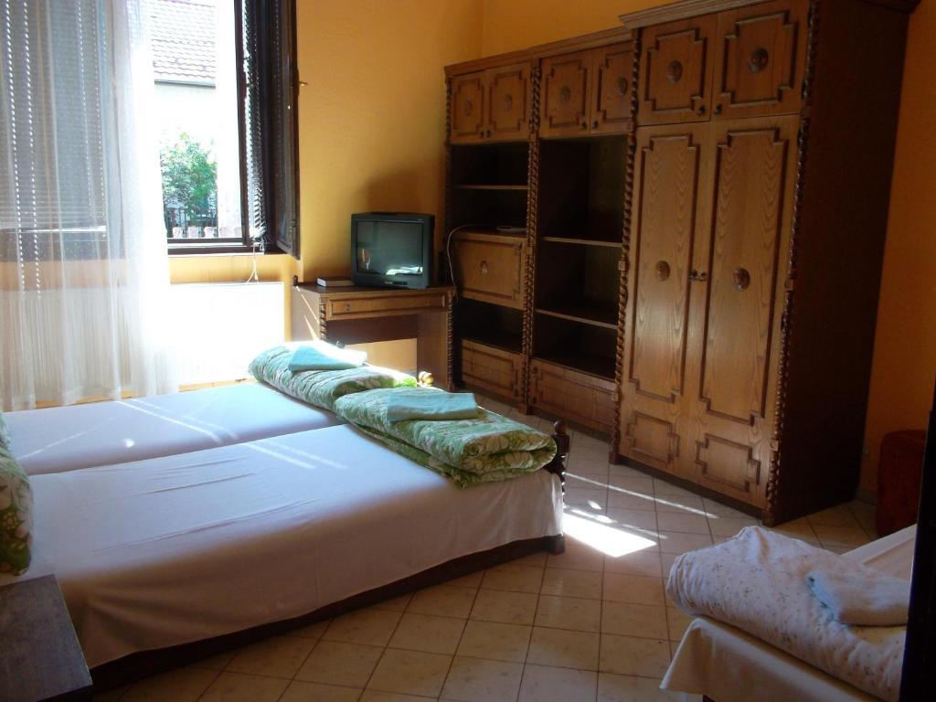 Hotel Palota Boedapest Kamer foto